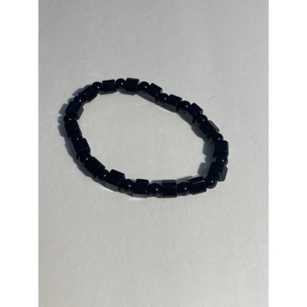 Fashion Jewelry Black Bracelet Circle Square Shapes - Picture 2 of 5